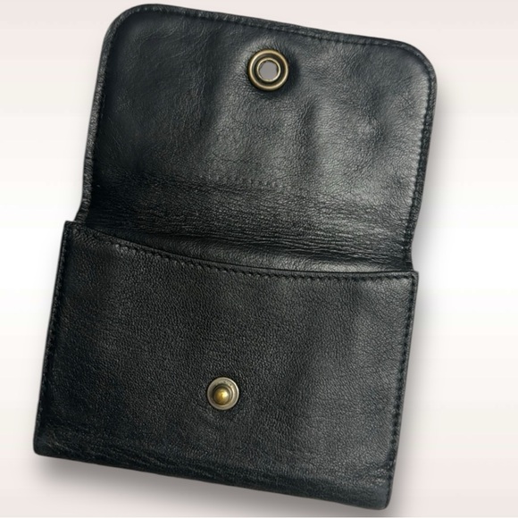 BURBERRY VTG Black Leather Bifold wallet With Classic trim, Snap closure! - Picture 8 of 16